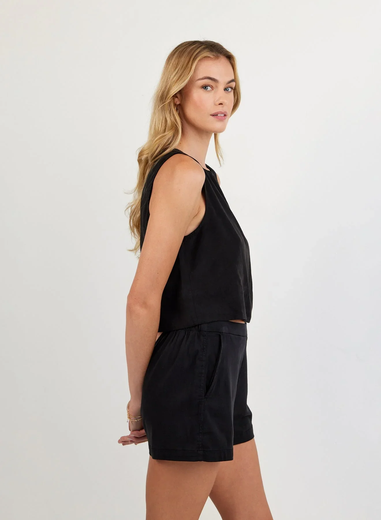 Sleeveless Boat Neck Split Back