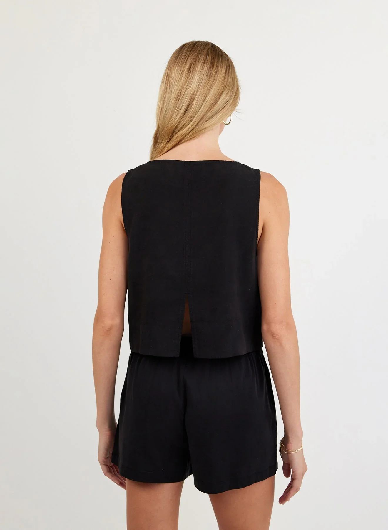 Sleeveless Boat Neck Split Back - Image 2