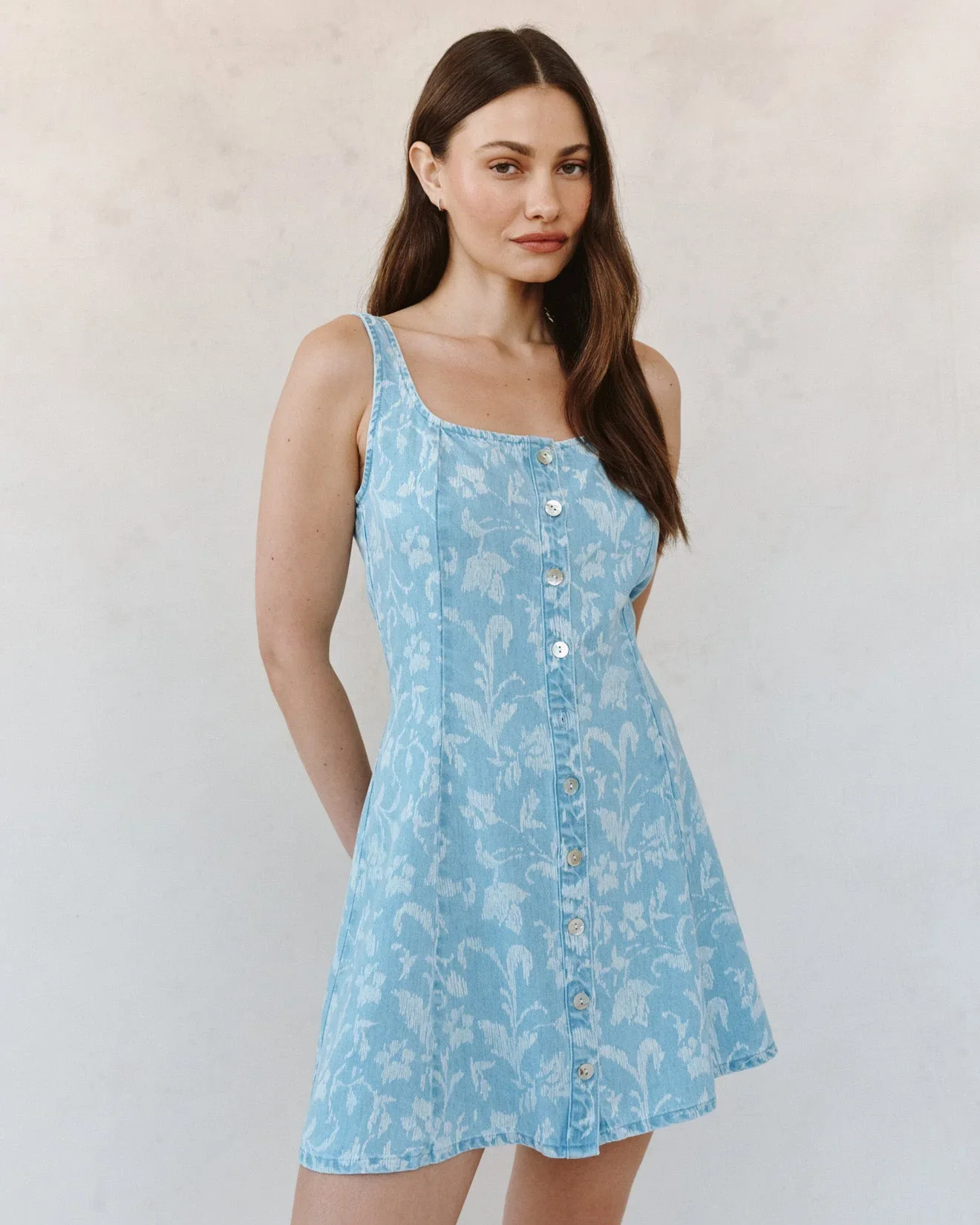 Sleeveless Button Front Fitted Dress - Image 4